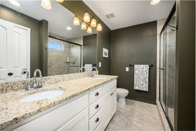 6996 141st Street, Basehor, KS 66007