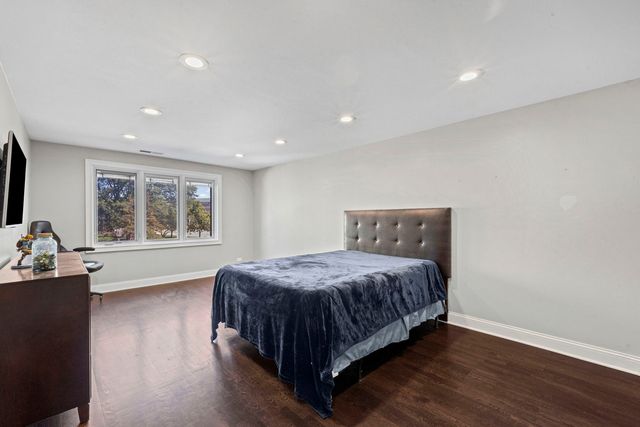 1795 Lake Cook Road 110, Highland Park, IL 60035