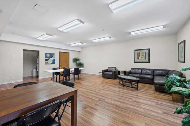 1795 Lake Cook Road 110, Highland Park, IL 60035