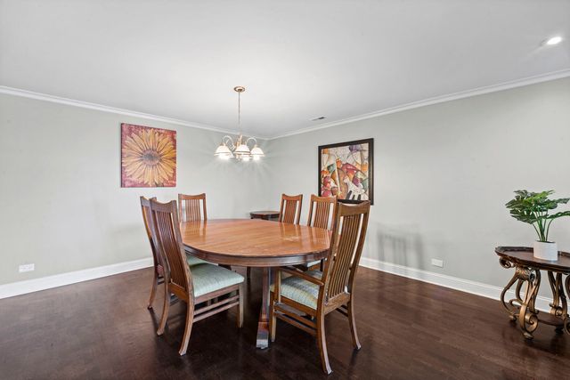 1795 Lake Cook Road 110, Highland Park, IL 60035