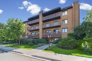1795 Lake Cook Road 110, Highland Park, IL 60035