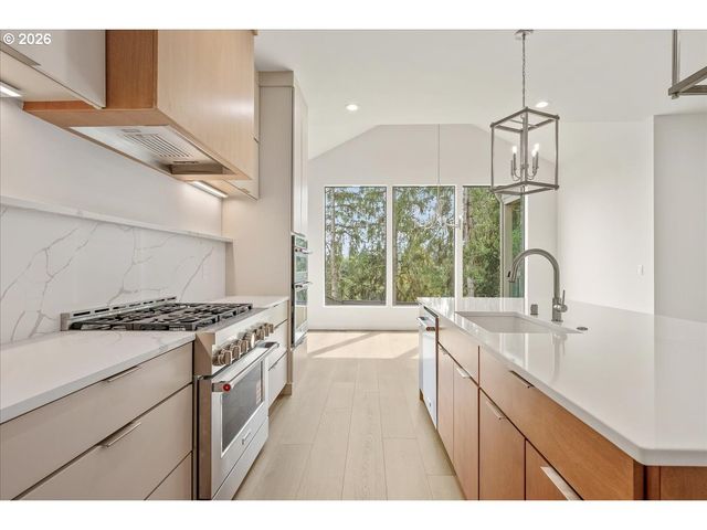 10723 Se 13TH Cir, Vancouver, WA 98664