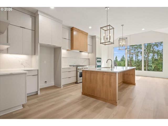 10723 Se 13TH Cir, Vancouver, WA 98664