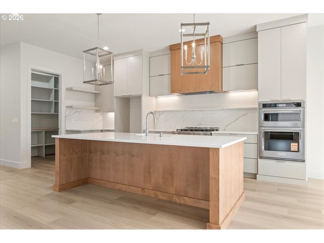 10723 Se 13TH Cir, Vancouver, WA 98664