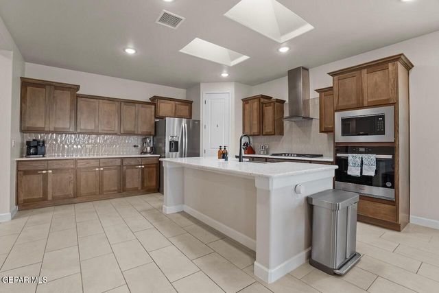 13183 Emerald Isle Street, Horizon City, TX 79928