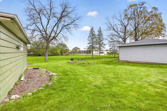 946 4TH STREET, Menasha, WI 54952