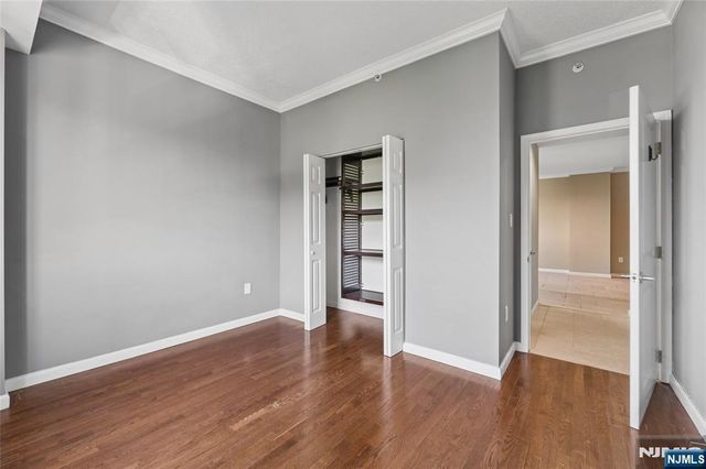 399 11th Street 403, Palisades Park, NJ 07650