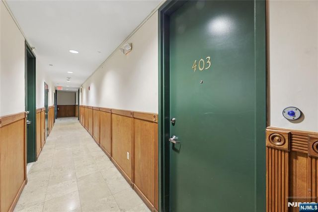 399 11th Street 403, Palisades Park, NJ 07650