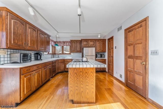 132 Mountain Rd, Pohatcong Twp., NJ 08865