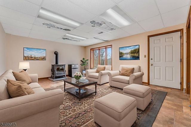 132 Mountain Rd, Pohatcong Twp., NJ 08865