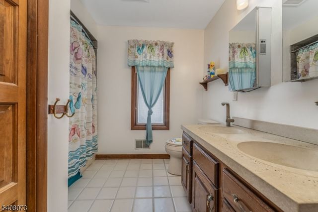 132 Mountain Rd, Pohatcong Twp., NJ 08865