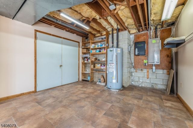 132 Mountain Rd, Pohatcong Twp., NJ 08865