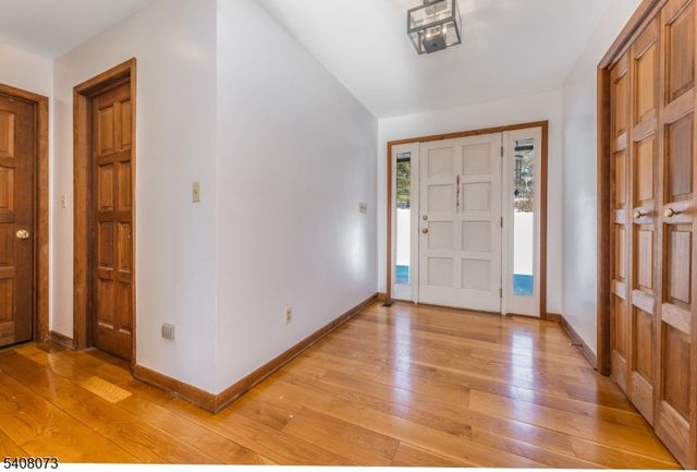 132 Mountain Rd, Pohatcong Twp., NJ 08865