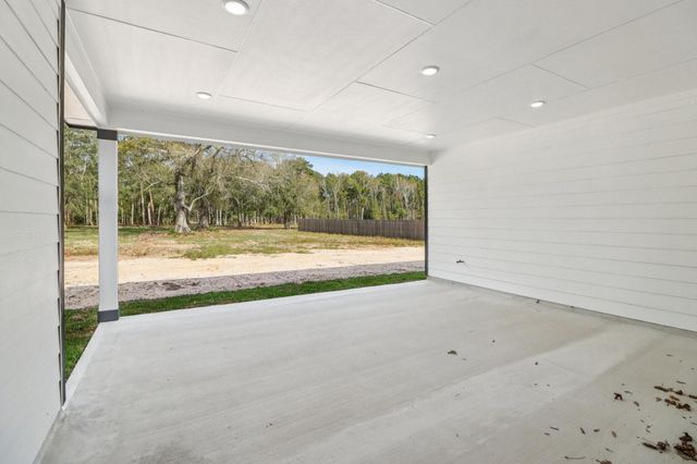 700 Barton Place Drive, Tarkington, TX 77327