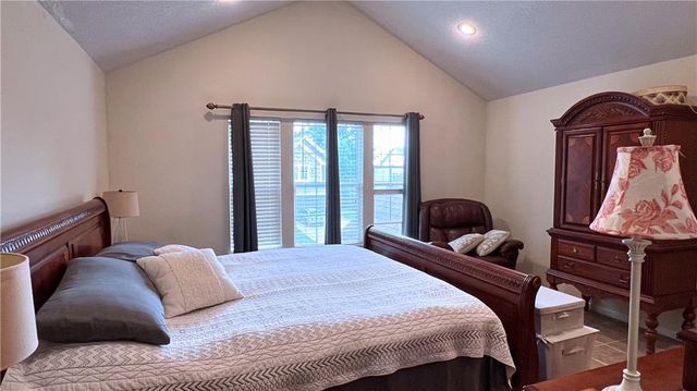 7515 Anderson Street, Shawnee, KS 66227