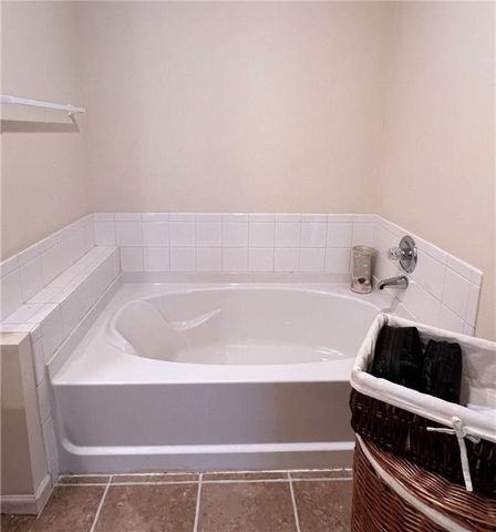 7515 Anderson Street, Shawnee, KS 66227