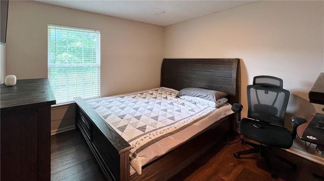 7515 Anderson Street, Shawnee, KS 66227