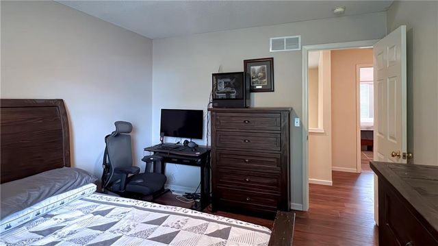 7515 Anderson Street, Shawnee, KS 66227