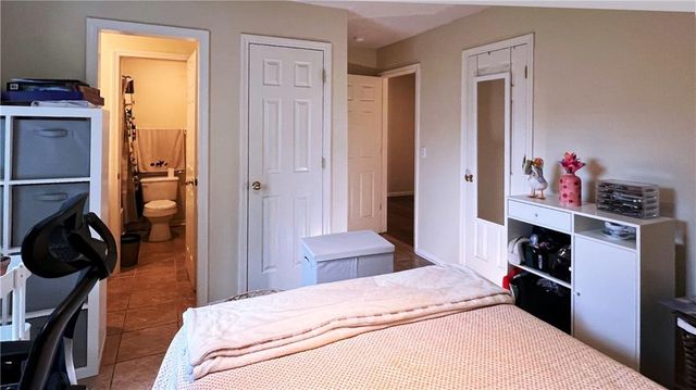 7515 Anderson Street, Shawnee, KS 66227