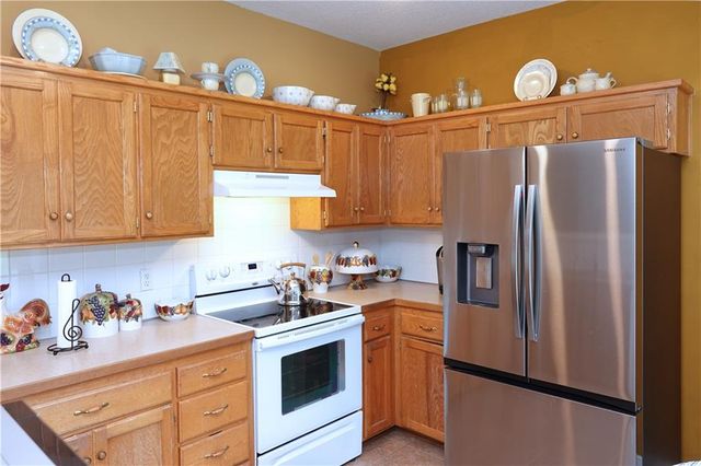 7515 Anderson Street, Shawnee, KS 66227