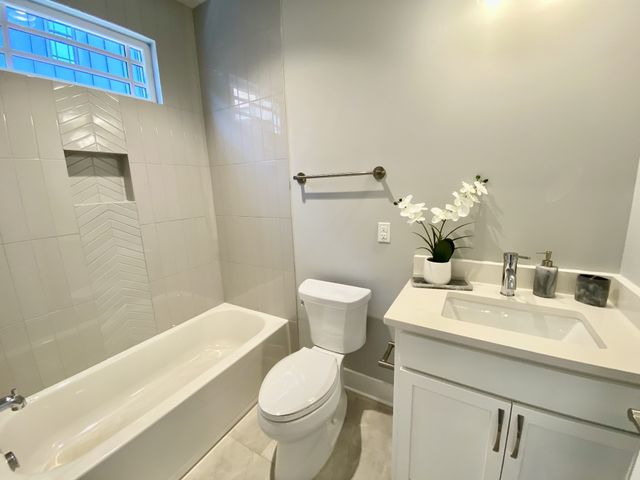 707 26th Ave N Apt 4, Nashville, TN 37208