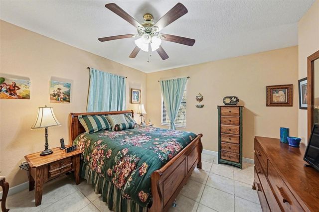 17511 EAGLE LANE, Lutz, FL 33558