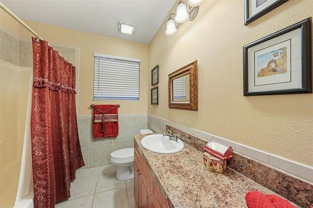 17511 EAGLE LANE, Lutz, FL 33558