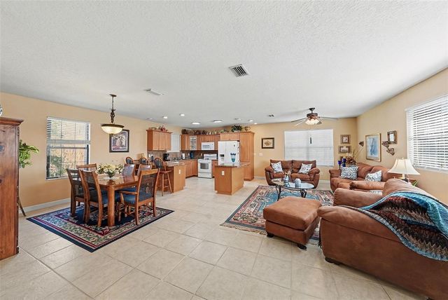 17511 EAGLE LANE, Lutz, FL 33558