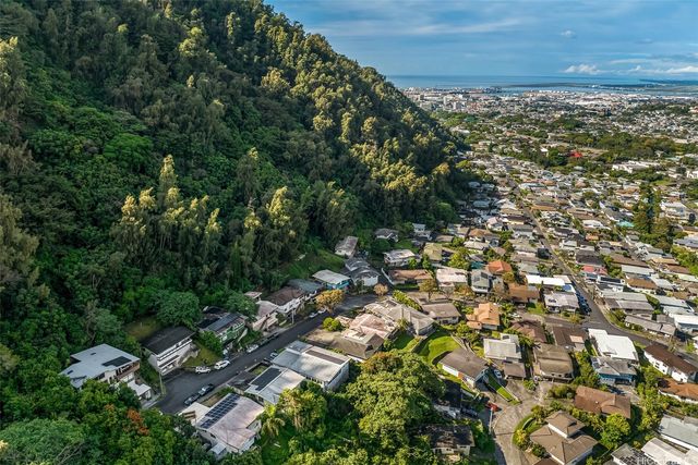 381 Puiwa Road, Honolulu, HI 96817