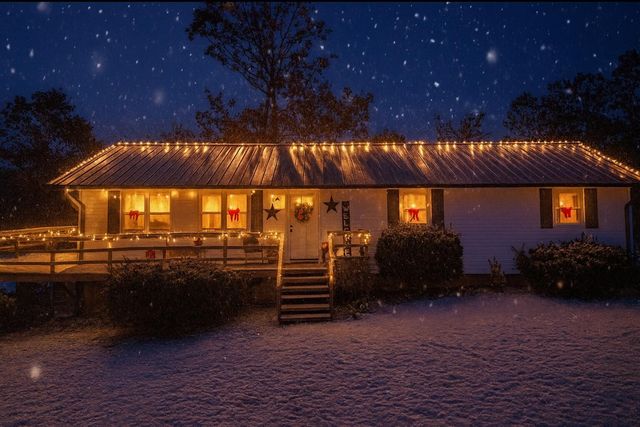 2782 County Road 7440, Moody, MO 65777