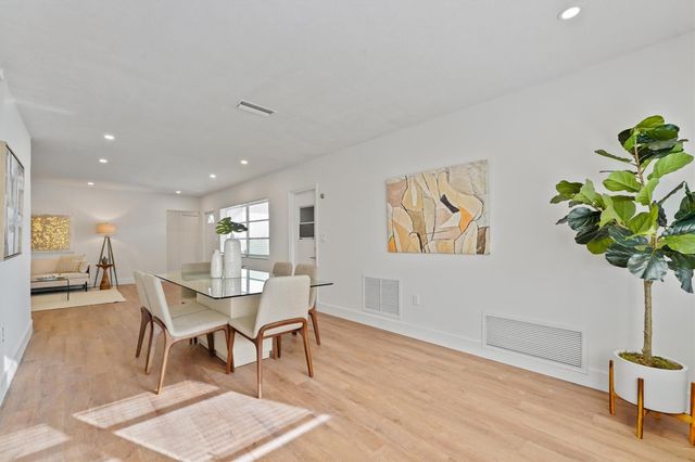 7521 Grant Court, Hollywood, FL 33024