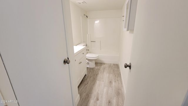 6203 E GLENCOVE Street 1, Mesa, AZ 85205