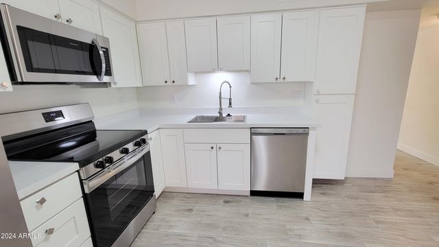6203 E GLENCOVE Street 1, Mesa, AZ 85205