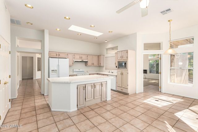 15427 W HERITAGE Drive, Sun City West, AZ 85375