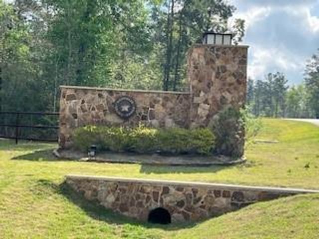 15871 Ridge Oak Road, Willis, TX 77378