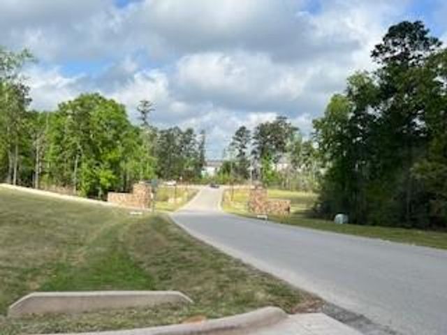 15871 Ridge Oak Road, Willis, TX 77378