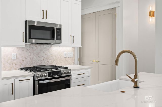 22353 Twin Lakes Circle, Gulf Shores, AL 36542