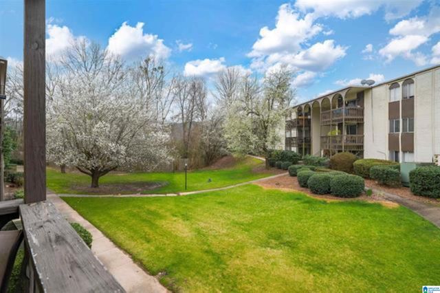 3027 Massey Rd Apt C, Vestavia Hills, AL 35216