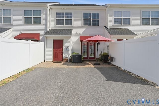 8104 Stony River Pl, Mechanicsville, VA 23111