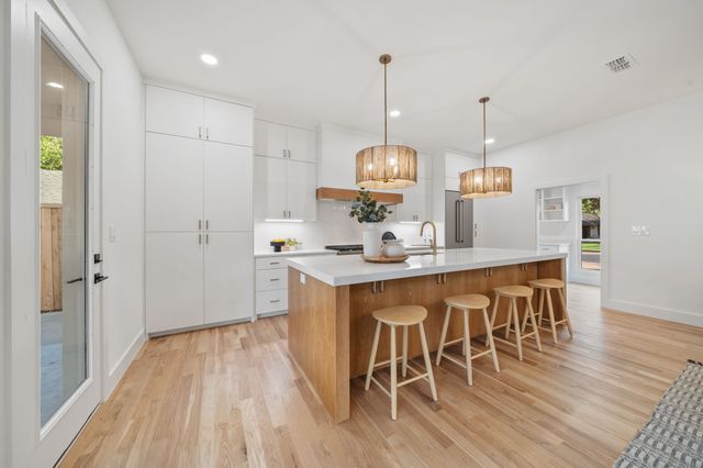 6317 E University Boulevard, Dallas, TX 75214