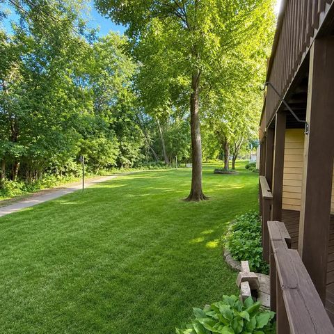 240 W Eagle Lake Drive, Maple Grove, MN 55369