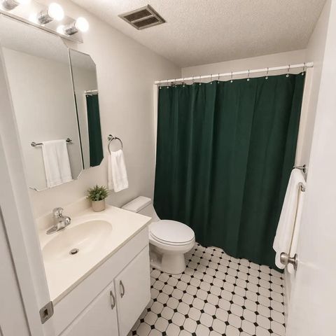 240 W Eagle Lake Drive, Maple Grove, MN 55369