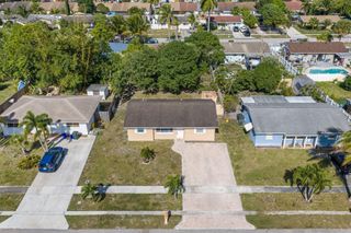 5613 S 36th Street, Greenacres, FL 33463