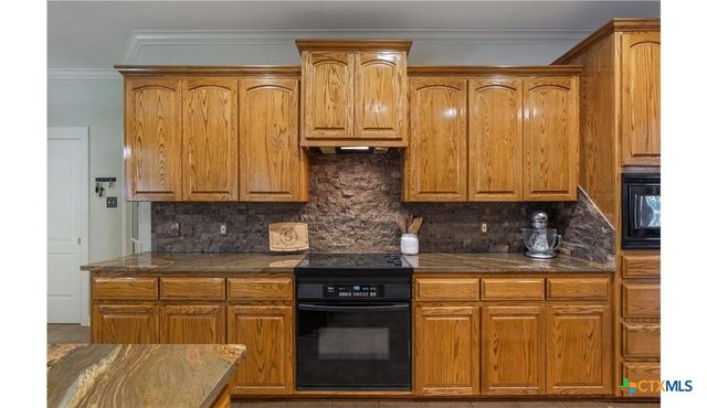 1208 Salado Oaks Drive, Salado, TX 76571