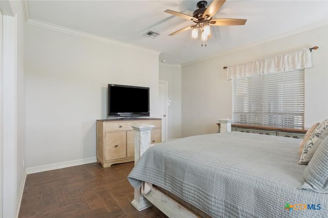 1208 Salado Oaks Drive, Salado, TX 76571