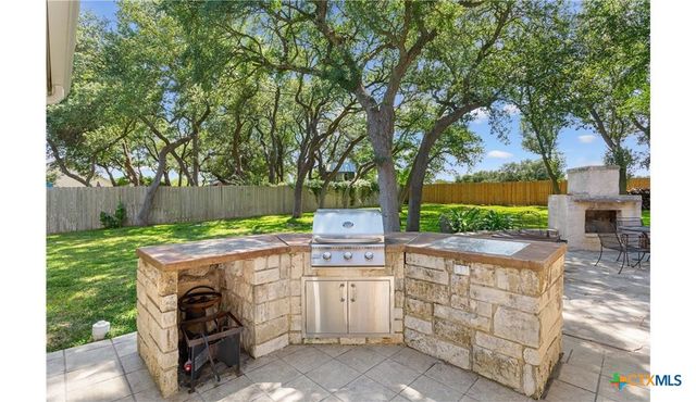 1208 Salado Oaks Drive, Salado, TX 76571