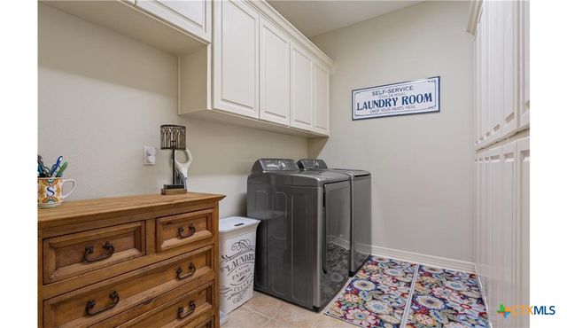 1208 Salado Oaks Drive, Salado, TX 76571