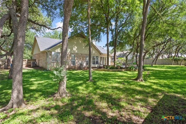 1208 Salado Oaks Drive, Salado, TX 76571