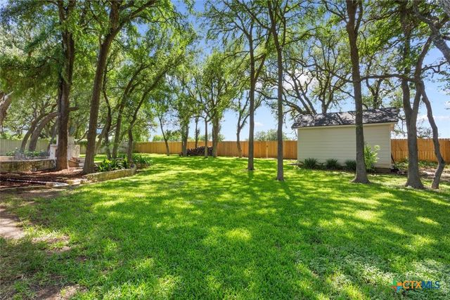 1208 Salado Oaks Drive, Salado, TX 76571