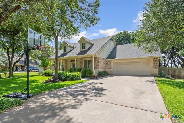 1208 Salado Oaks Drive, Salado, TX 76571
